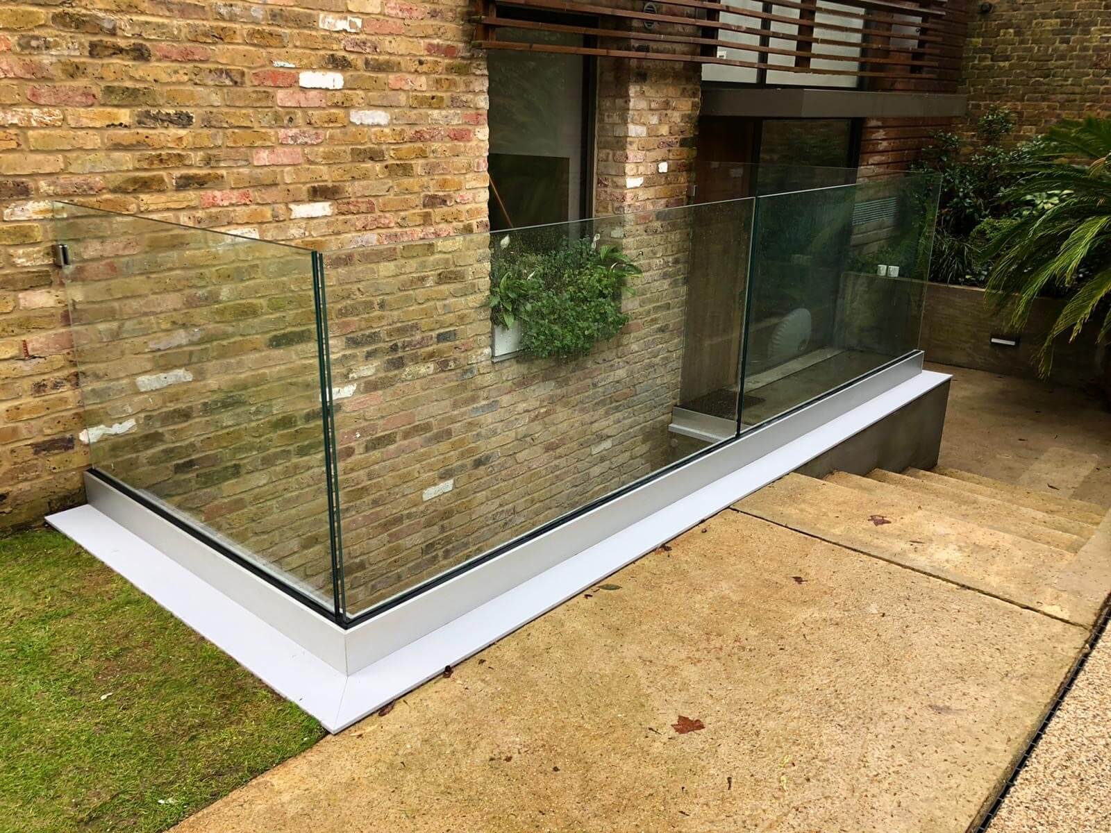 Glass Balustrades in Surrey & West London P & P Glass